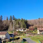 Du Bourguignon, Lorraine Dom wakacyjny *