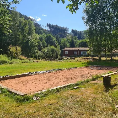 Du Bourguignon, Lorraine Saint-Quirin