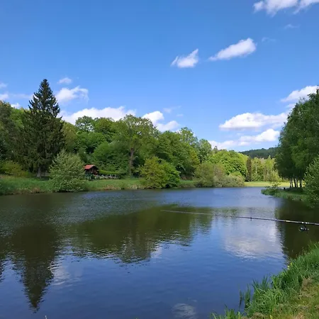 Du Bourguignon, Lorraine Saint-Quirin