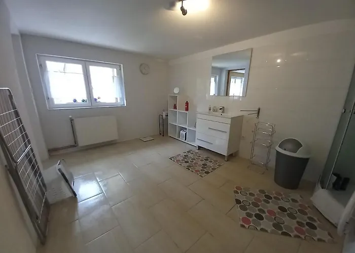 Du Bourguignon, Lorraine Prázdninový dům *