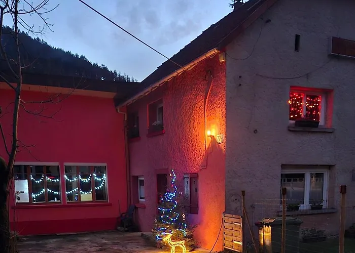 Du Bourguignon, Lorraine